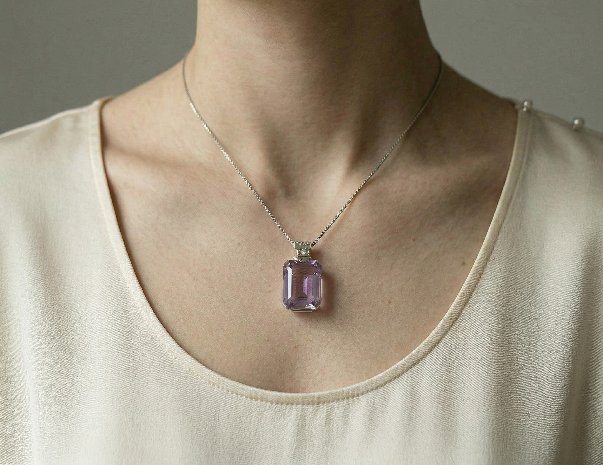 Silberschmuck mit besonderen Edelsteinen