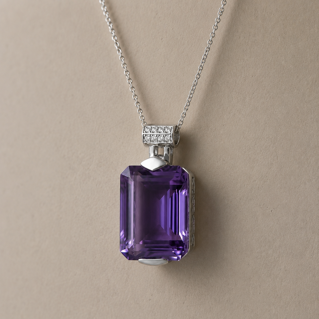 Purple Chalcedon Anhänger – 22.4 ct